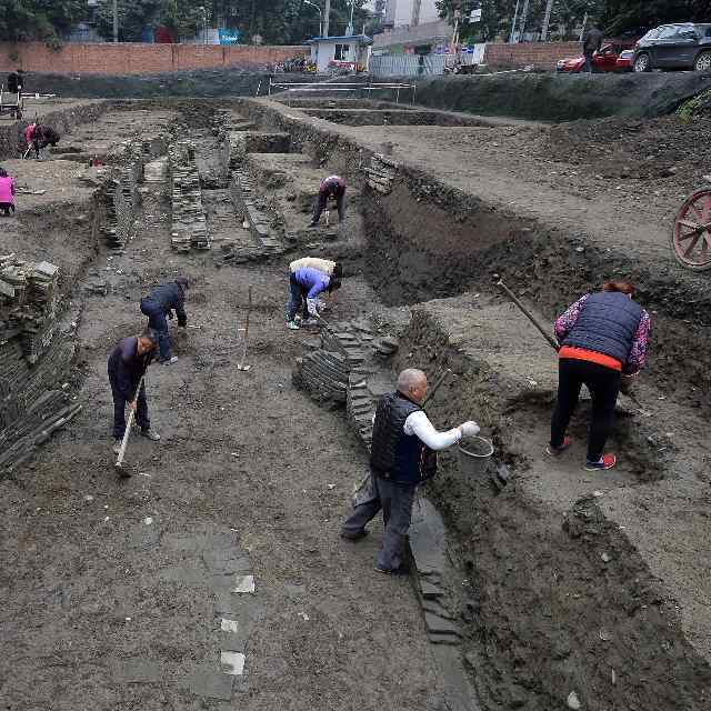 讲个古尸的故事，就能明白考古和盗墓的区别