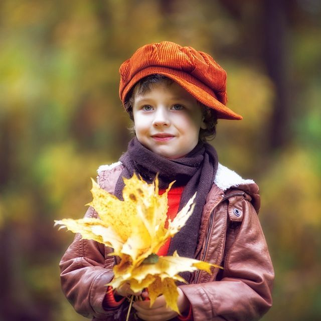 为什么孩子会乐此不疲地将树叶装兜里？